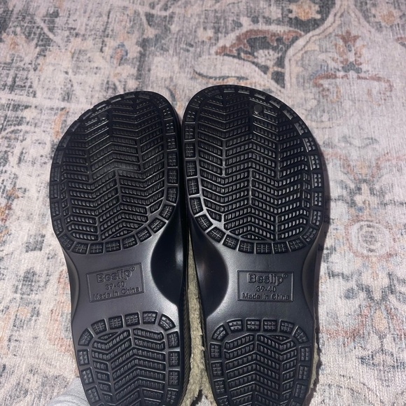 Beslip Fur Lined Clog Slipper - Picture 5 of 5